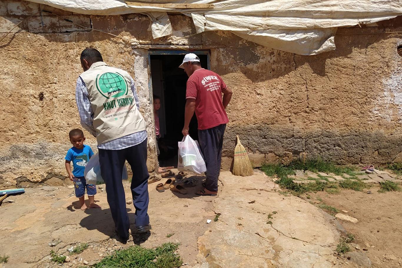 Umut Kervanı, Viranşehir ilçesinde 127 aileye yardımda bulundu
